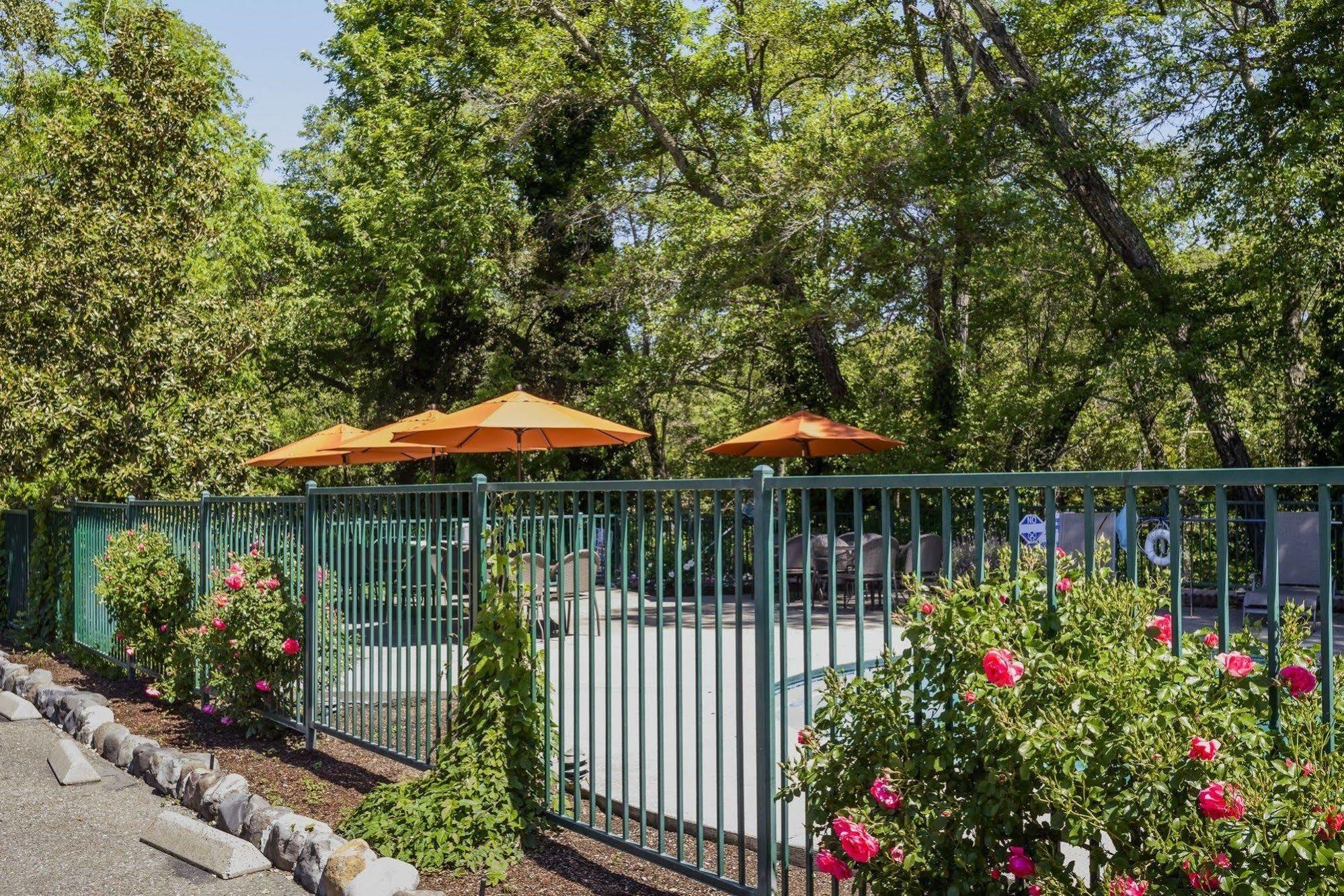 The Jack London Lodge Glen Ellen Exterior photo